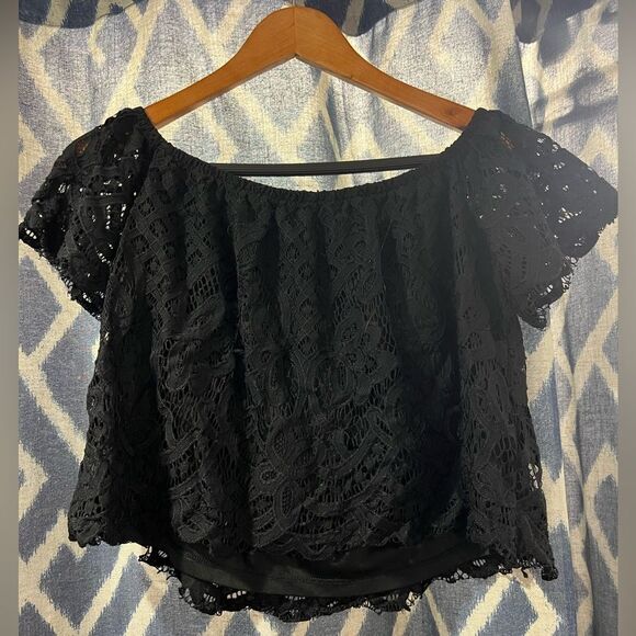 Express Black Lacey Blouse Size M - Picture 2 of 5